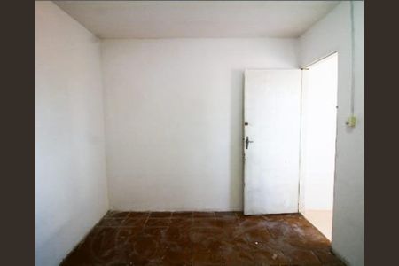 Casa à venda com 125m², 6 quartos e 1 vaga Casa à venda com 125m², 6 quartos e 1 vagaQuarto