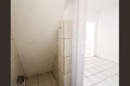 Casa à venda com 125m², 6 quartos e 1 vaga Casa à venda com 125m², 6 quartos e 1 vagaSala