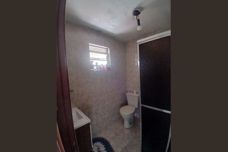 Casa à venda com 125m², 6 quartos e 1 vaga Casa à venda com 125m², 6 quartos e 1 vagaBanheiro