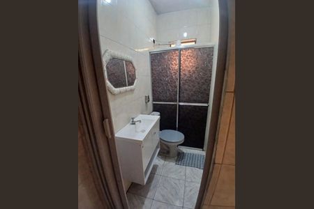 Casa à venda com 125m², 6 quartos e 1 vaga Casa à venda com 125m², 6 quartos e 1 vagaBanheiro