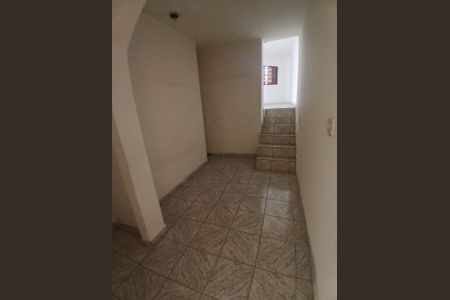 Área externa de casa para alugar com 2 quartos, 70m² em Chácara Mafalda, São Paulo