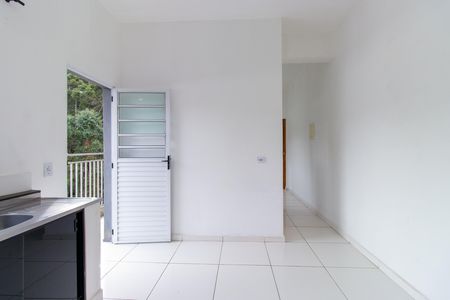 Sala/Cozinha de apartamento para alugar com 4 quartos, 48m² em Jardim Leonor, Cotia