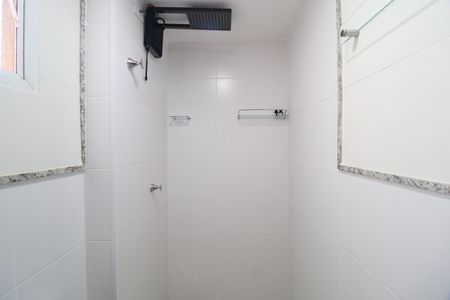 Banheiro do Quarto 2 de apartamento para alugar com 2 quartos, 55m² em Grand Ville, Uberlândia