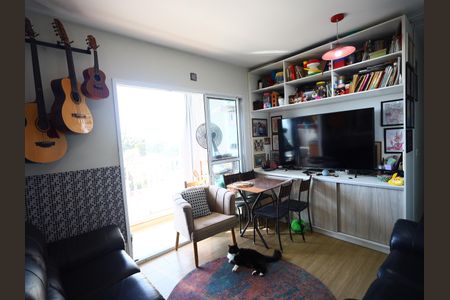 Apartamento à venda com 2 quartos, 55m² em Quitaúna, Osasco