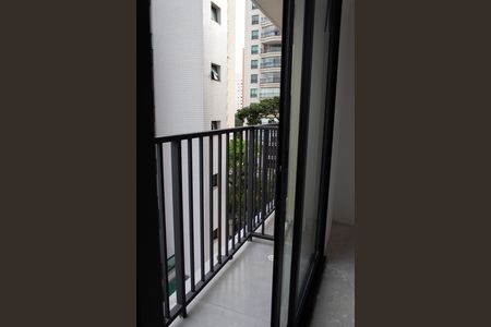 Varanda de kitnet/studio à venda com 1 quarto, 25m² em Vila Congonhas, São Paulo