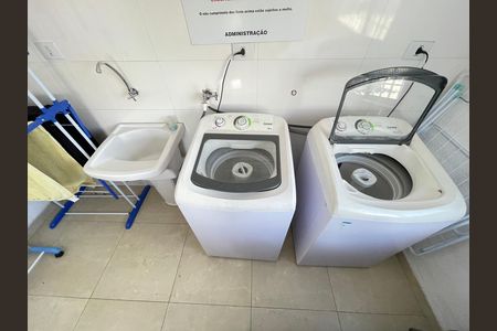Área comum - Lavanderia de kitnet/studio para alugar com 1 quarto, 25m² em Jardim Peri Peri, São Paulo