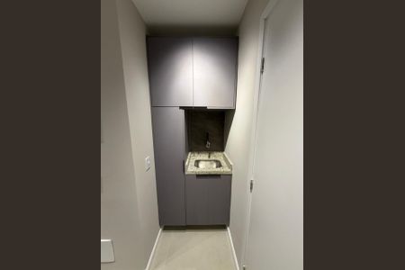 Sala/Quarto de kitnet/studio à venda com 1 quarto, 28m² em Jardim Aurelia, São Paulo