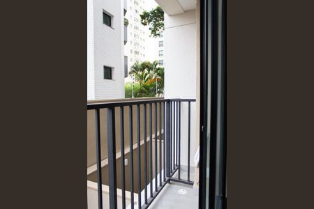 Varanda de kitnet/studio à venda com 1 quarto, 25m² em Vila Congonhas, São Paulo