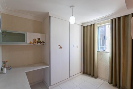 Quarto 1 de apartamento para alugar com 2 quartos, 67m² em Arvoredo Ii, Contagem
