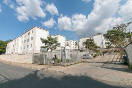 Fachada de apartamento para alugar com 2 quartos, 44m² em Trevo, Belo Horizonte