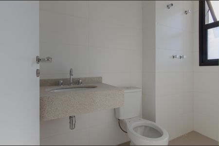Apartamento à venda com 90m², 3 quartos e 2 vagas Apartamento à venda com 90m², 3 quartos e 2 vagasBanheiro da Suíte