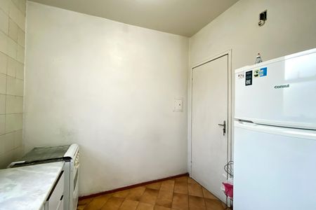 Cozinha de apartamento à venda com 2 quartos, 58m² em Carlos Prates, Belo Horizonte