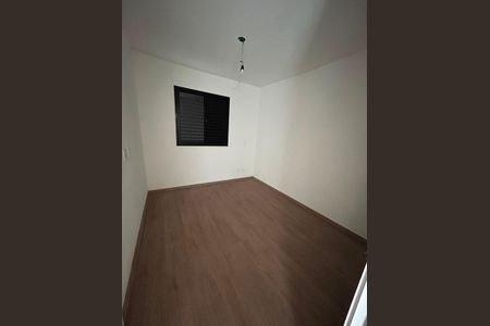 Quarto de apartamento para alugar com 2 quartos, 55m² em Jardim Maria Helena, Barueri