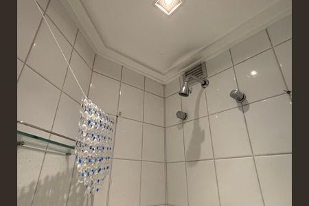 Apartamento para alugar com 35m², 1 quarto e 1 vaga Apartamento para alugar com 35m², 1 quarto e 1 vagaFlat banheiro