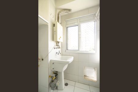 Área de serviço de apartamento para alugar com 2 quartos, 44m² em Maranhão, São Paulo