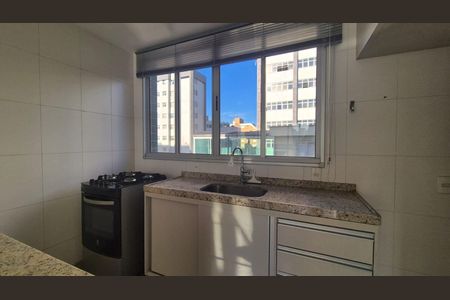 Cozinha de apartamento para alugar com 2 quartos, 70m² em Santa Efigênia, Belo Horizonte