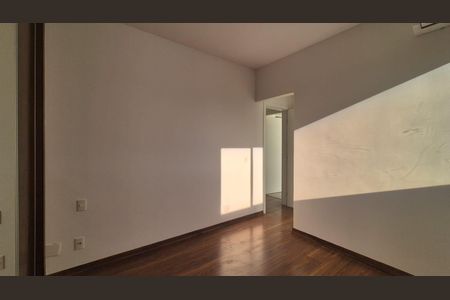 Suíte de apartamento para alugar com 2 quartos, 70m² em Santa Efigênia, Belo Horizonte
