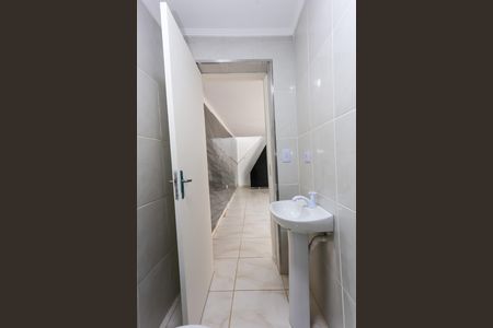 Banheiro da Suíte de casa para alugar com 1 quarto, 48m² em Vila Progredior, São Paulo