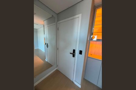 Quarto de apartamento para alugar com 2 quartos, 54m² em Pousada dos Bandeirantes, Carapicuíba