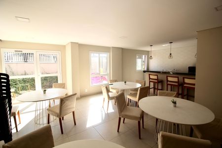 Apartamento para alugar com 49m², 2 quartos e 1 vaga Apartamento para alugar com 49m², 2 quartos e 1 vagaSalão de festas