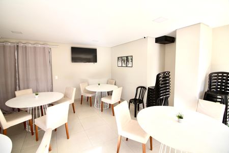 Apartamento para alugar com 49m², 2 quartos e 1 vaga Apartamento para alugar com 49m², 2 quartos e 1 vagaSalão de festas