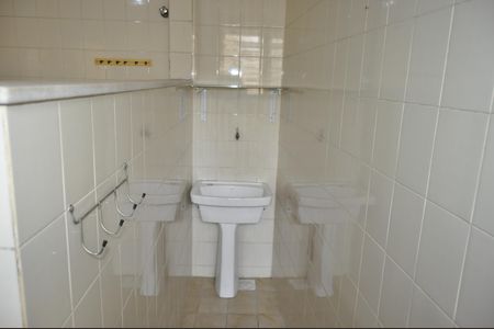 Área de serviço de apartamento para alugar com 2 quartos, 70m² em Quintino Bocaiúva, Rio de Janeiro