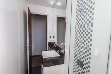 Banheiro Social de apartamento à venda com 3 quartos, 85m² em Nova Floresta, Belo Horizonte