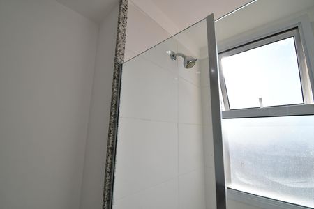 Banheiro Social de apartamento à venda com 2 quartos, 58m² em Jardim Chapadão, Campinas