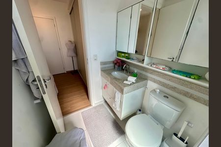 Apartamento à venda com 97m², 2 quartos e 1 vaga Apartamento à venda com 97m², 2 quartos e 1 vagaBanheiro 1