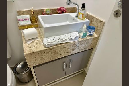 Apartamento à venda com 97m², 2 quartos e 1 vaga Apartamento à venda com 97m², 2 quartos e 1 vagaBanheiro 3
