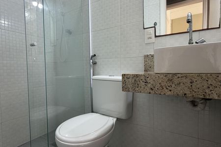 Apartamento para alugar com 90m², 2 quartos e 1 vaga Apartamento para alugar com 90m², 2 quartos e 1 vagaBanheiro