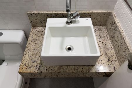 Apartamento para alugar com 90m², 2 quartos e 1 vaga Apartamento para alugar com 90m², 2 quartos e 1 vagaBanheiro