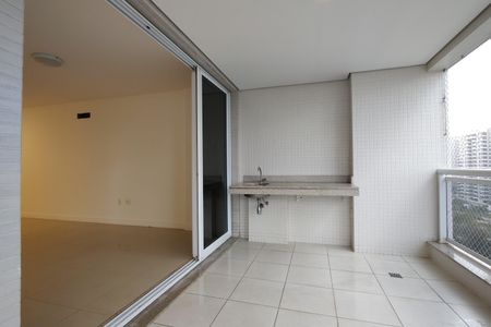 Apartamento para alugar com 115m², 3 quartos e 2 vagas Apartamento para alugar com 115m², 3 quartos e 2 vagasVaranda gourmet