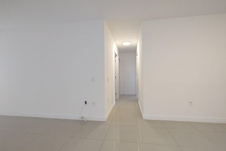 Apartamento para alugar com 115m², 3 quartos e 2 vagas Apartamento para alugar com 115m², 3 quartos e 2 vagasSala