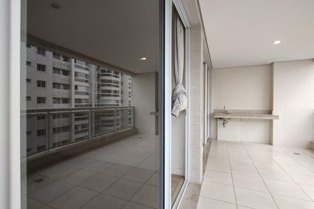 Apartamento para alugar com 115m², 3 quartos e 2 vagas Apartamento para alugar com 115m², 3 quartos e 2 vagasVaranda gourmet