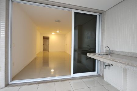Apartamento para alugar com 115m², 3 quartos e 2 vagas Apartamento para alugar com 115m², 3 quartos e 2 vagasVaranda gourmet