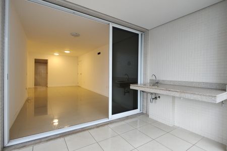 Apartamento para alugar com 115m², 3 quartos e 2 vagas Apartamento para alugar com 115m², 3 quartos e 2 vagasVaranda gourmet