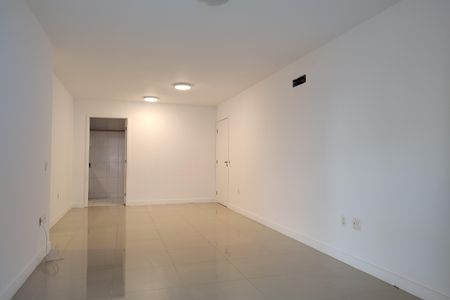 Apartamento para alugar com 115m², 3 quartos e 2 vagas Apartamento para alugar com 115m², 3 quartos e 2 vagasSala