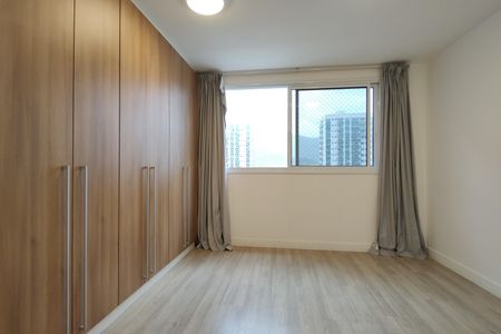 Apartamento para alugar com 115m², 3 quartos e 2 vagas Apartamento para alugar com 115m², 3 quartos e 2 vagasQuarto 2 - Suíte
