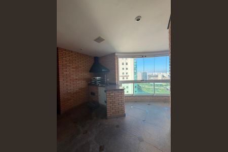 Apartamento à venda com 368m², 3 quartos e 6 vagas Apartamento à venda com 368m², 3 quartos e 6 vagasÁrea externa
