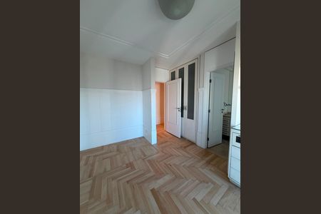 Apartamento à venda com 368m², 3 quartos e 6 vagas Apartamento à venda com 368m², 3 quartos e 6 vagasQuarto