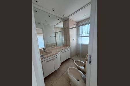 Apartamento à venda com 368m², 3 quartos e 6 vagas Apartamento à venda com 368m², 3 quartos e 6 vagasBanheiro