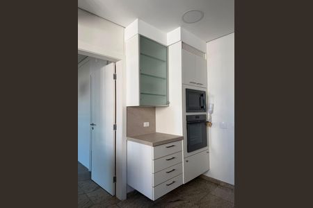 Apartamento à venda com 368m², 3 quartos e 6 vagas Apartamento à venda com 368m², 3 quartos e 6 vagasCozinha