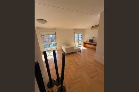 Apartamento à venda com 368m², 3 quartos e 6 vagas Apartamento à venda com 368m², 3 quartos e 6 vagasSala