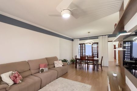Sala de casa à venda com 3 quartos, 219m² em Jardim dos Manacas, Valinhos
