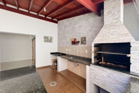 Churrasqueira de casa à venda com 3 quartos, 219m² em Jardim dos Manacas, Valinhos