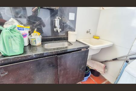 Área de serviço  de casa à venda com 3 quartos, 200m² em Brás de Pina, Rio de Janeiro