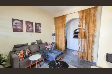 Sala de casa à venda com 3 quartos, 200m² em Brás de Pina, Rio de Janeiro