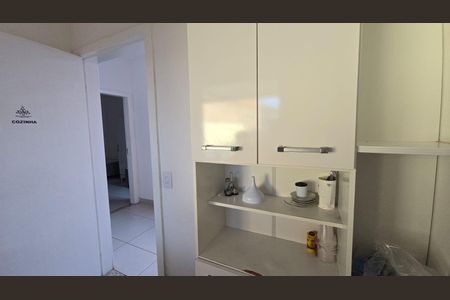 Cozinha de kitnet/studio para alugar com 1 quarto, 25m² em Prado, Belo Horizonte