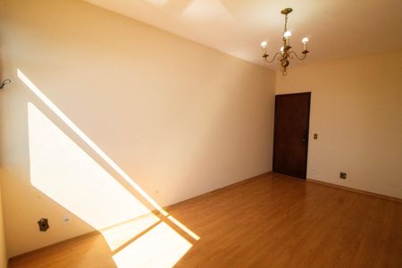 Apartamento para alugar com 4 quartos, 94m² em Coração Eucarístico, Belo Horizonte